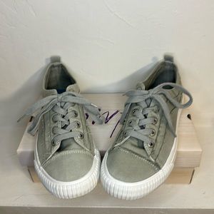 Blowfish grey vapor color washed canvas sneakers size 10